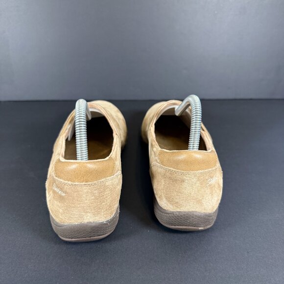 SKECHERS Women's Suede Slip On Shoes 9 Relaxed Fit Memory Foam air Cooled NEW - Picture 4 of 9